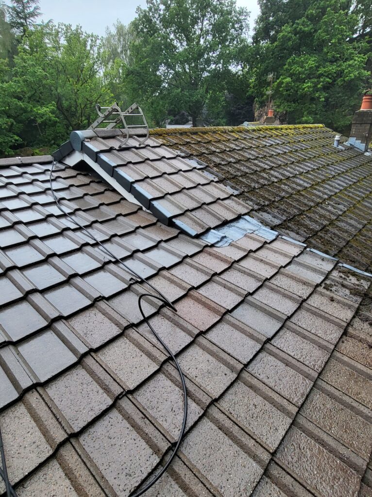 Before,And,After,Cleaning.,Roof,Cleaning,,Driveway,Cleaning,Pressure,Washing. Before,And,After,Cleaning.,Roof,Cleaning,,Driveway,Cleaning,Pressure,Washing.